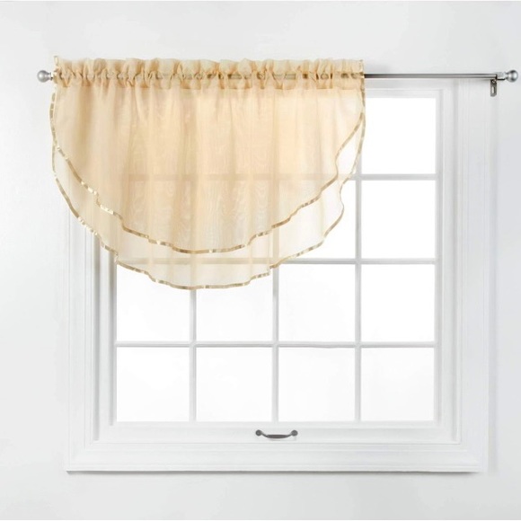 Sheer Gold Valances (2 panels/1 pair) - Picture 2 of 3